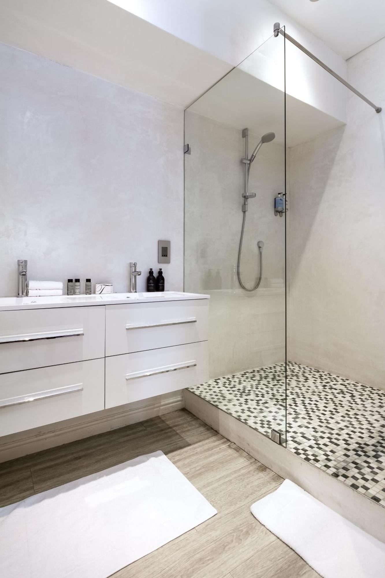 Cape Finest Guest House Located In De Waterkant Cape Town Room photo